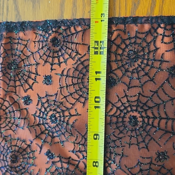 Vintage Hallmark Halloween table runner Spiders Spiderweb Glitter - Picture 7 of 9